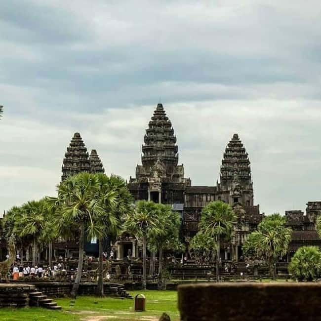 Siem Reap: Angkor 1-Day Private Tour with Sunset or Sunrise - Sunrise or Sunset, and why it changes everything