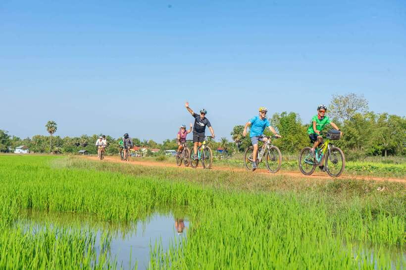 Siem Reap: Angkor Sunrise 2 Days Guided Bike Tour - Who this bike tour suits best in Siem Reap