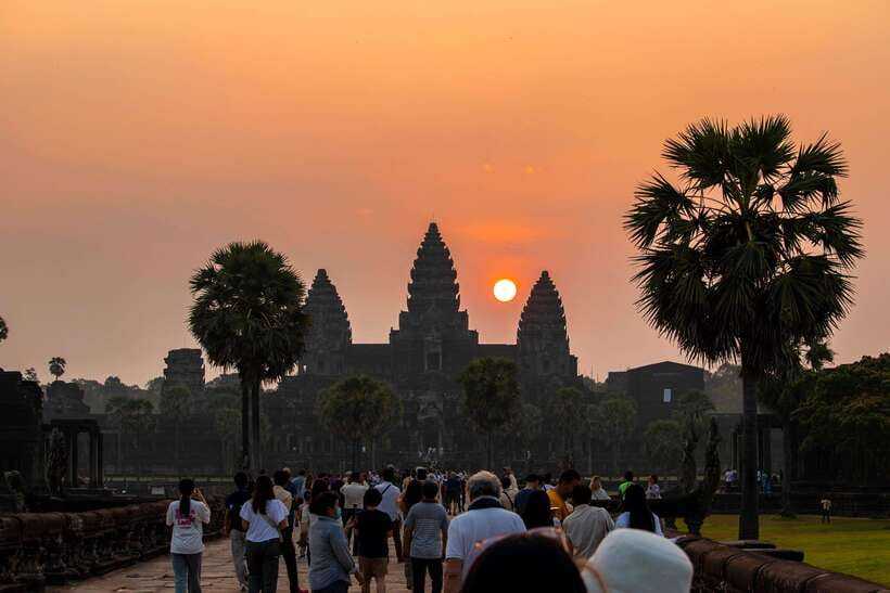 Siem Reap: Angkor Sunrise Private Tour - World Heritage Site - Angkor Wat sunrise timing, and why the early start pays off