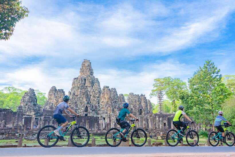 Siem Reap: Angkor Sunset Bike & Boat Tour /E-Bike Available - Guide Quality: Why Names Like Rith, Muni, and Son Matter