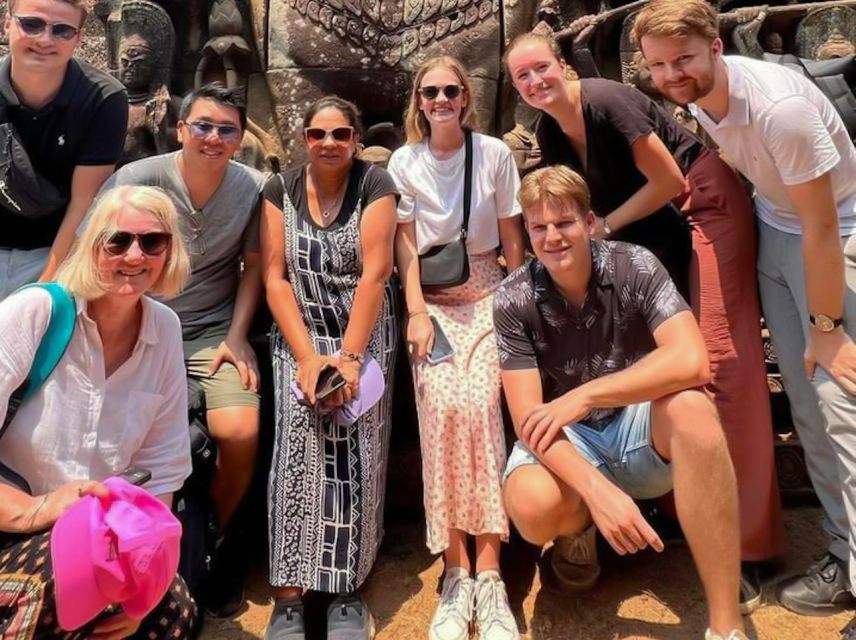 Siem Reap: Angkor Wat 2-Day Tour with Sunrise and Sunset - South Gate and the naga bridge: a poetic finale for day 1