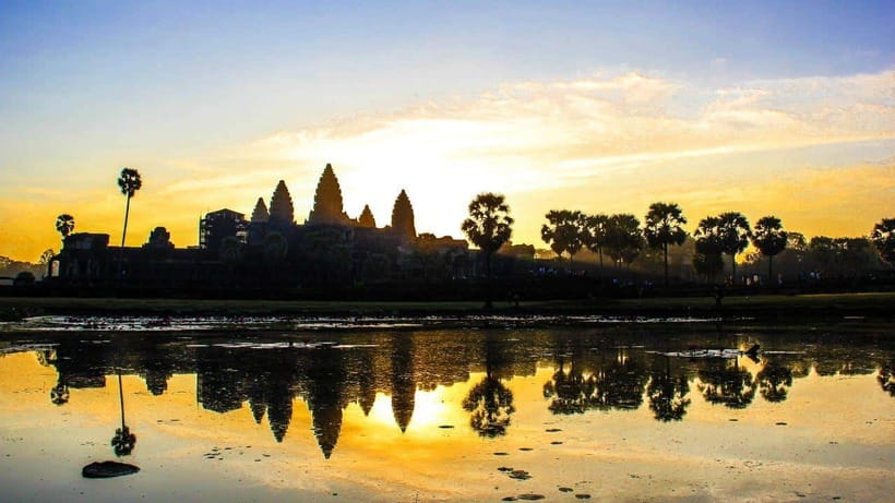 Siem Reap: Angkor Wat, Bayon & Ta Prohm Guided Tour - The guide factor: getting history and mythology explained in plain English