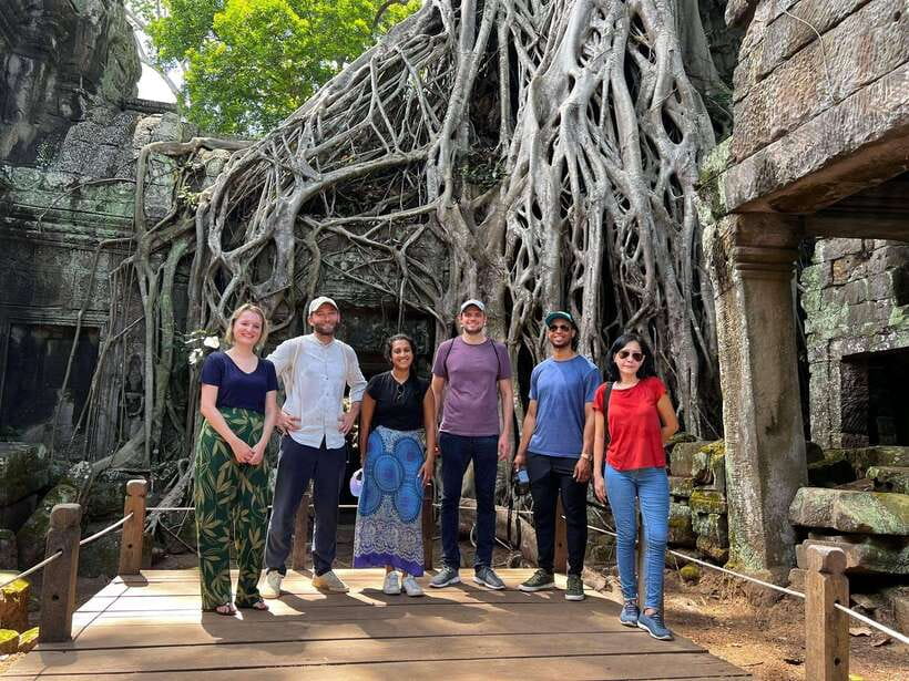 Siem Reap: Angkor Wat, Bayon & Ta Prohm Guided Tour - Pickup in Krong Siem Reap and the ride that sets the tone