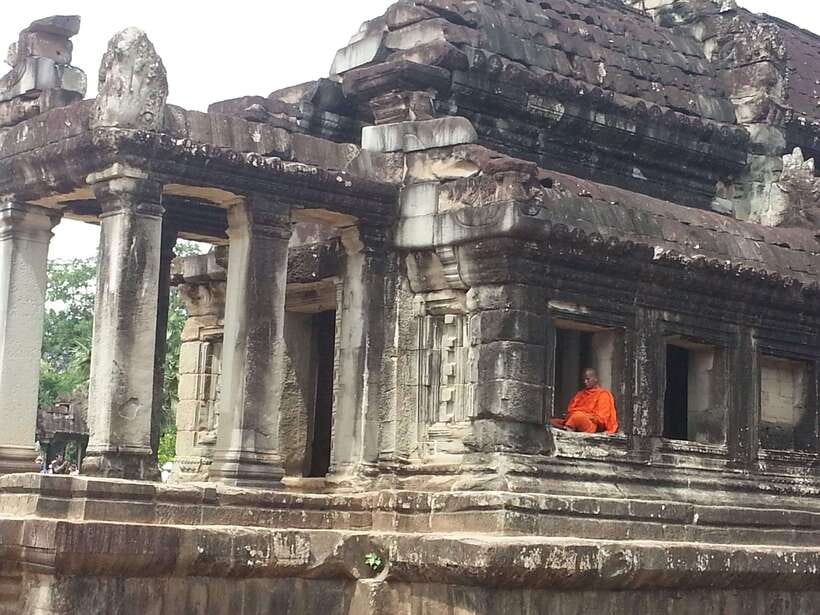 Siem Reap: Angkor Wat Half-Day Trip with Local Guide - The lotus pond photo stop, why it is more than a snapshot