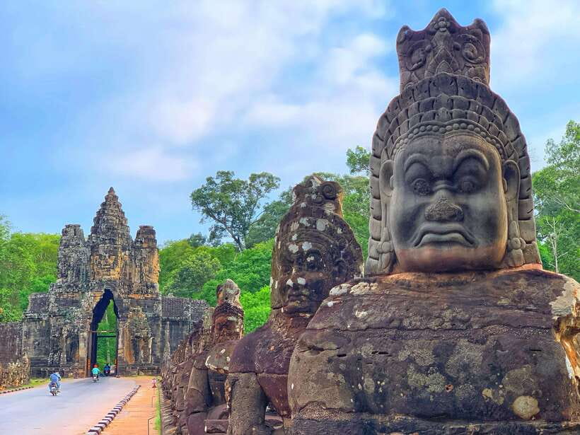 Siem Reap: Angkor Wat Private Tour by Tuk-Tuk - South Gate: where the views change the whole story