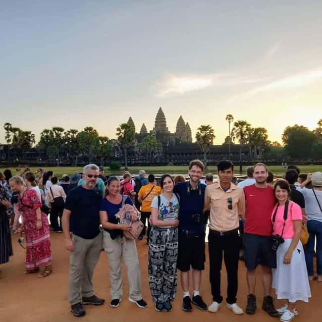 Siem Reap: Angkor Wat Private Tour with Sunrise - The 2-day option: Grand Circuit plus Banteay Srei on Day 2