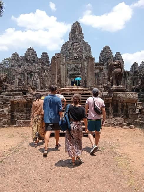 Siem Reap: Angkor Wat Small-Group Day Tour - South Gate faces to Bayon smiles: why this section works