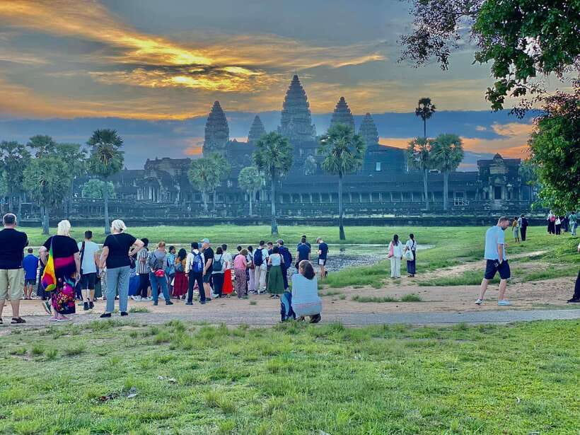 Siem Reap: Angkor Wat: Small-Group Sunrise or Sunset Tour - Why This Angkor Sunrise Plan Works So Well
