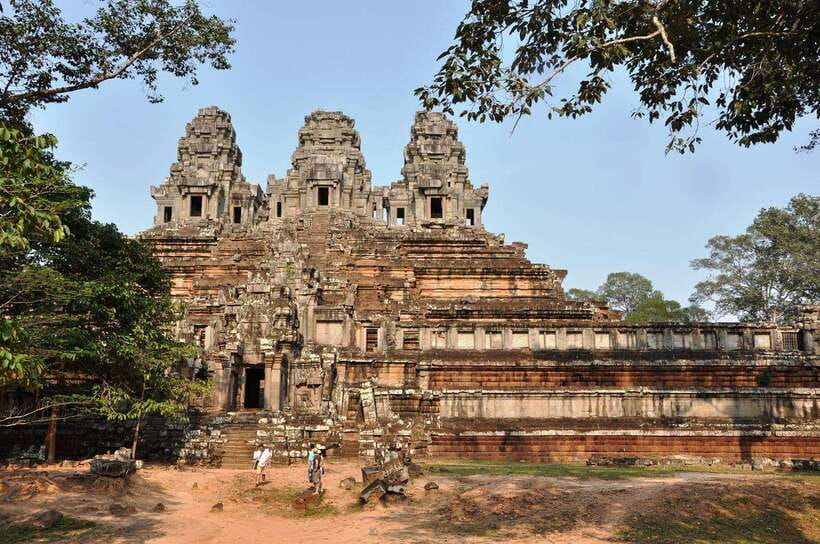 Siem Reap: Angkor Wat: Small-Group Sunrise or Sunset Tour - Ta Prohm: The Jungle Temple Mood and How to Enjoy It