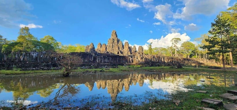 Siem Reap: Angkor Wat Small Group Tour with Spanish Guide - Angkor Wat visits: symbolism, photo timing, and dress rules