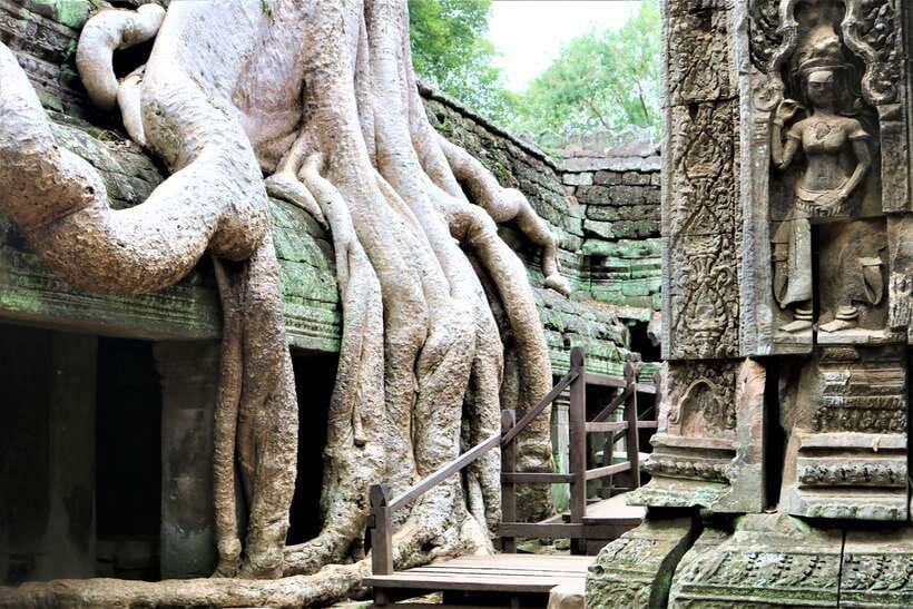 Siem Reap: Angkor Wat Sunrise and Best Temples Tour - Pre-dawn Angkor Wat sunrise: why the eastern entry is special