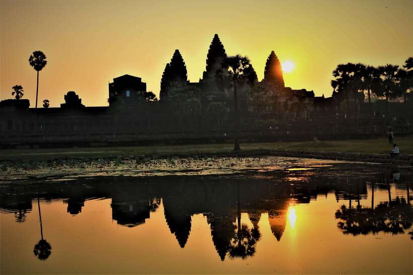 Siem Reap: Angkor Wat Sunrise and Best Temples Tour - Srah Srang and breakfast timing: the break that keeps the day from boiling