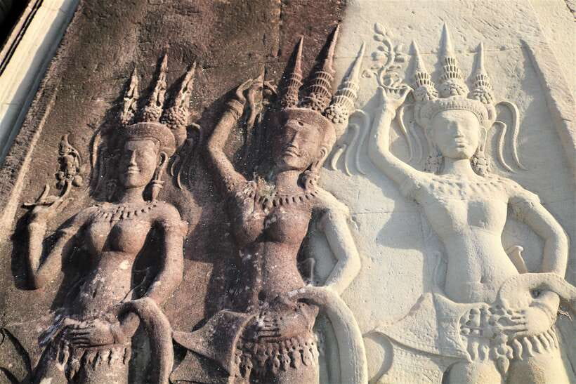 Siem Reap: Angkor Wat Sunrise and Best Temples Tour - Shared group vs private tour: choose the vibe that fits you