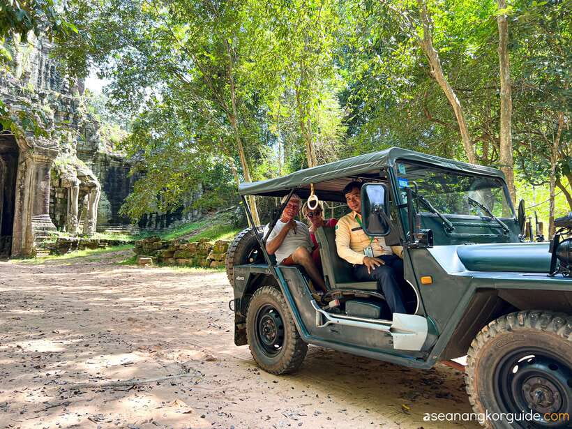 Siem Reap: Angkor Wat Sunrise and Market Tour by Jeep - Guide quality is a big deal here