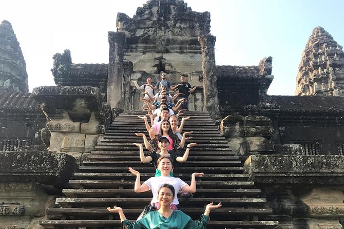 Siem Reap Angkor Wat Sunrise Explore The Most Iconic Temples - Inside Angkor Wat: bas-reliefs, galleries, and a big religious shift