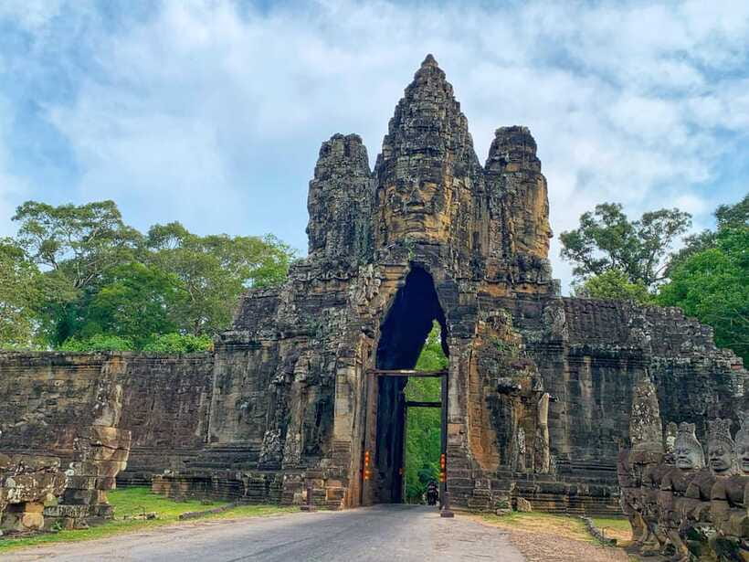Siem Reap: Angkor Wat Sunrise for Group or Private Tours - Group vs Private: Which Style Fits You Better