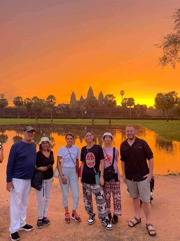 Siem Reap: Angkor Wat Sunrise or Sunset Guided Tour - Why Angkor Wat at sunrise changes the whole day