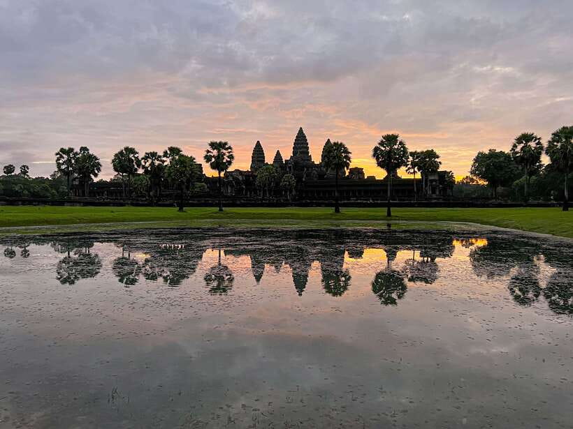 Siem Reap: Angkor Wat Sunrise Small Group tour and Breakfast - What to Pack and Wear for Angkor Heat and Insects