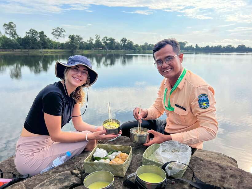 Siem Reap: Angkor Wat Sunrise Tour via Tuk Tuk & Breakfast - Tuk tuk logistics that actually make sense at Angkor