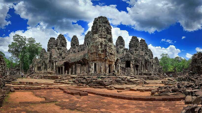 Siem Reap: Angkor Wat Sunrise Tour With Small Group - Banteay Kdei: the “Citadel of Chambers” detour you might appreciate more