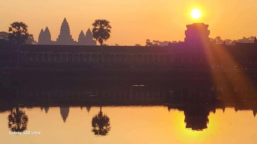 Siem Reap: Angkor Wat Sunrise Tour with Spanish Guide - Elephant Terrace to Baphuon to Bayon, the photo stops you actually want