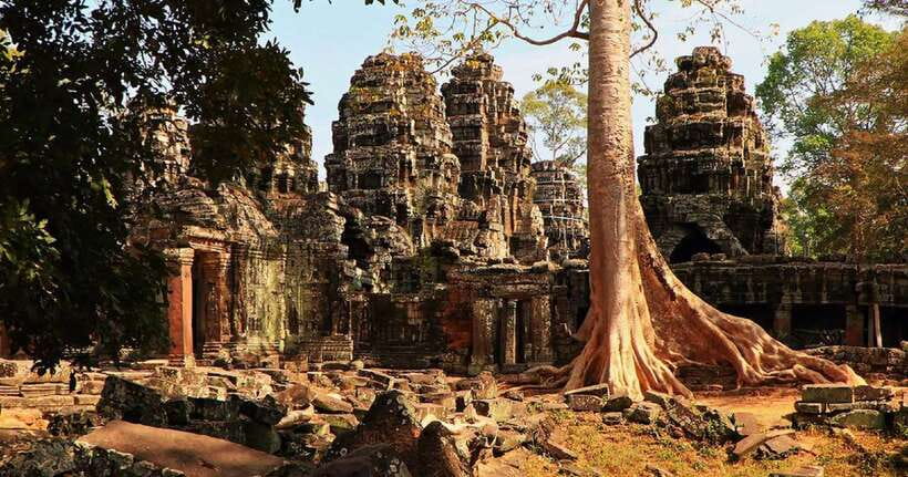 Siem Reap: Angkor Wat Tour Explore The Most Iconic Temples - Practical Tips for a Comfortable Day at Angkor