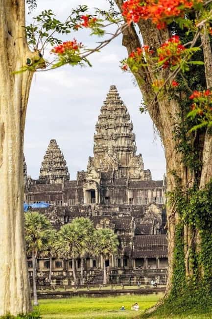 Siem Reap: Angkor Wat Tour with Italian-Speaking Guide - What to Wear and Bring for Angkor’s Dress Code