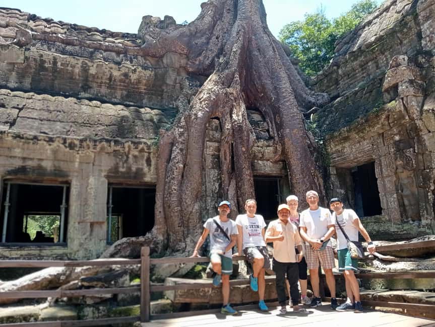 Siem Reap: Angkor Wat Tour with Italian-Speaking Guide - Meeting Your Guide and Sorting the Temple Pass
