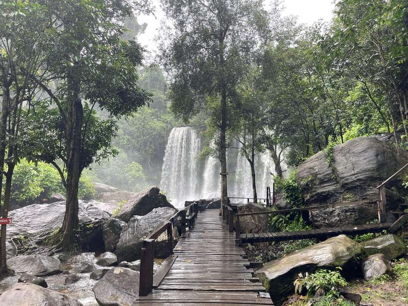 Siem Reap: Beng Mealea, Banteay Srei & Kulen Waterfall Trip - Getting started: 7:30 to 8:00 hotel pickup and a long, well-paced day