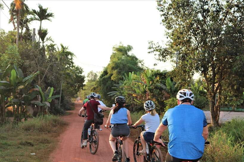 Siem Reap: Bike Rental - The 8-hour reality check, how to pace it without stress