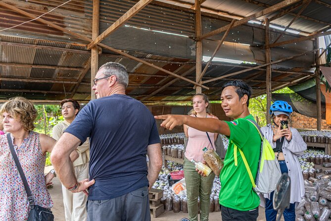 Siem Reap Countryside Sunset Bike Tour / E-Bike or Tuk Tuk - Stop 2: Chreav Village Life, Livelihoods, and a Real Break
