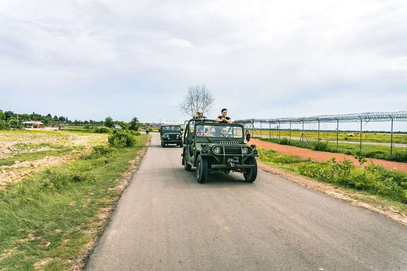 Siem Reap: Countryside Sunset Jeep Tour / SUV Available - Traditional village time, rice fields, and working farms