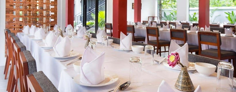 Siem Reap: Dinner and Traditional Show with Hotel Transfer - Buffet Dinner With Khmer Flavor and International Options
