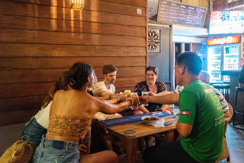Siem Reap: Evening Food Tour with 10 Local Tastings - Why an evening food tour fits Siem Reap (and your stomach)
