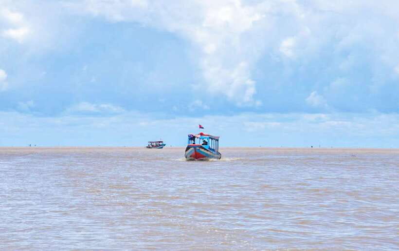 Siem Reap: Floating Village and Sunset Private Boat Tour - Weather, What to Bring, and How to Stay Comfortable