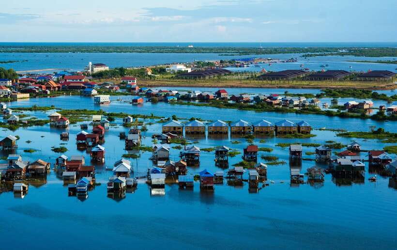 Siem Reap: Floating Village Half-Day Tour - Crocodiles and Catfish: The Trade Stop You Might Love or Skip Emotionally