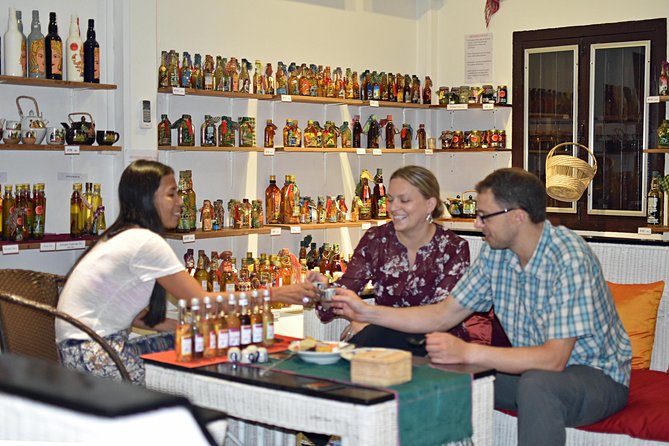 Siem Reap Food Tour by Vespa - Stop 3: Pub Street dinner with live oldies singing