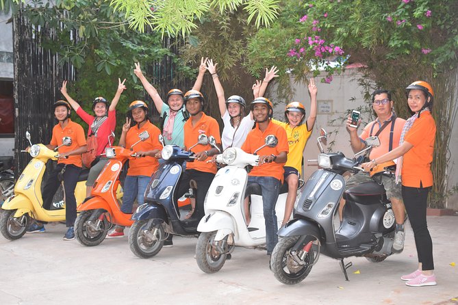 Siem Reap Food Tour by Vespa - Stop 1: Sombai Cambodian Liqueur tasting and souvenir time
