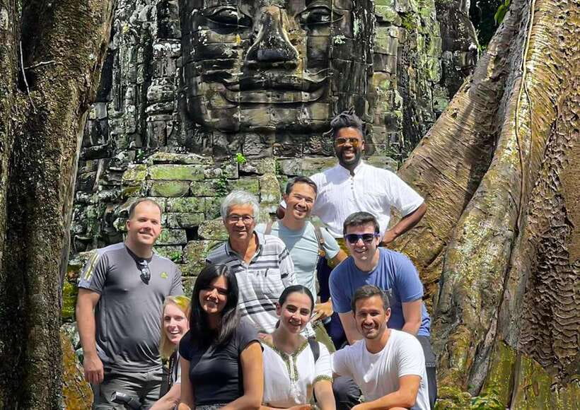 Siem Reap: Full-Day Angkor Wat Guided Tour with Sunset - Pickup, Timing, and the Comfort Factor in the Air-Conditioned Minibus
