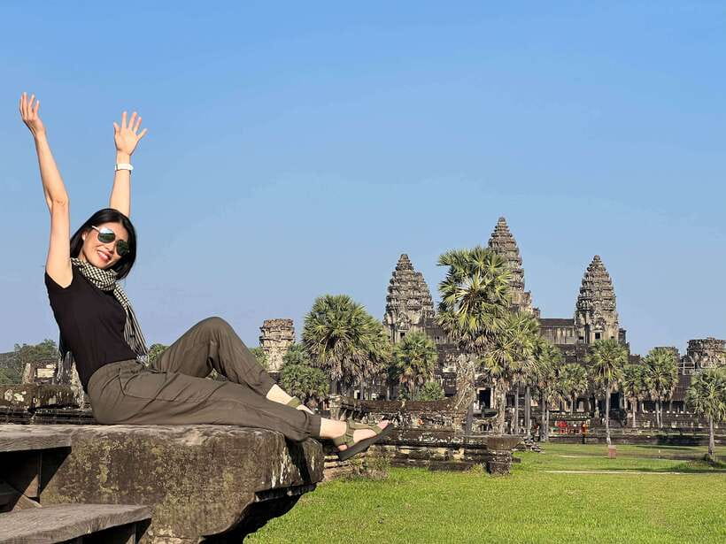 Siem Reap: Full Day Angkor Wat Temple Experience with Sunset - Angkor Thom and Bayon: the stone faces that set the tone