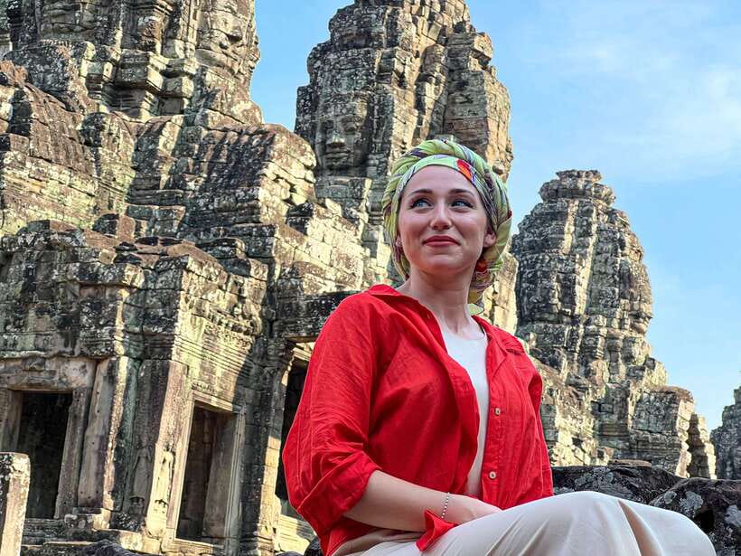 Siem Reap: Full Day Angkor Wat Temple Experience with Sunset - Phnom Bakheng sunset climb: stairs, timing, and a payoff view
