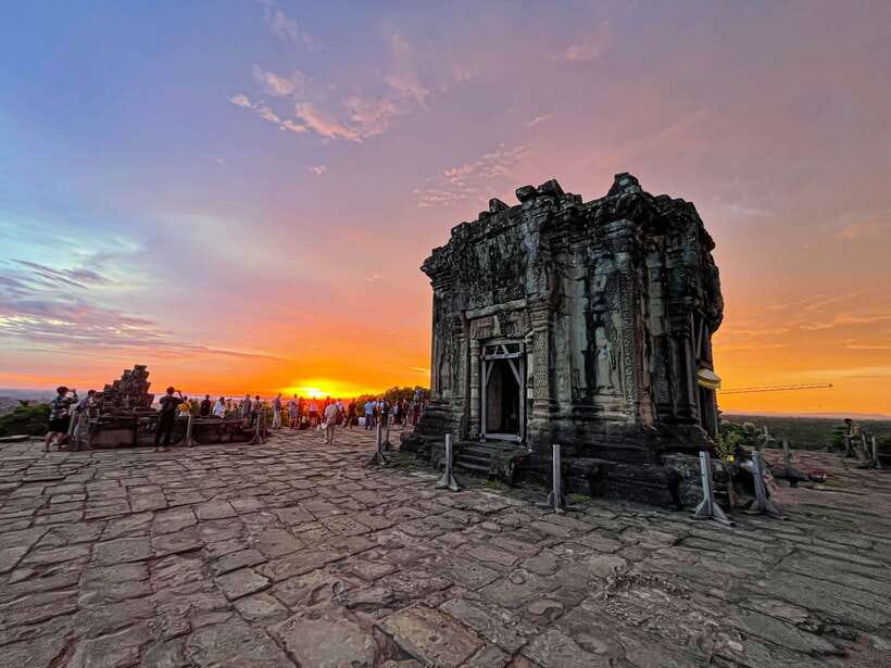Siem Reap: Full Day Angkor Wat Temple Experience with Sunset - Pickup in Siem Reap, then your Angkor pass checklist