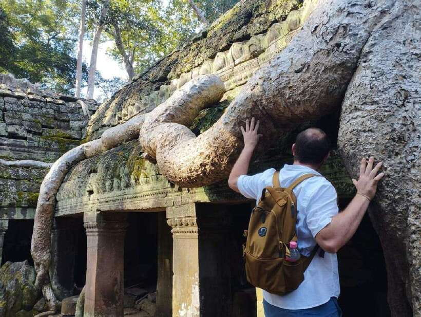 Siem Reap: Full Day Angkor Wat Temple Tour with Sunset - Morning at the south gate: Angkor Wat with context, not just photos