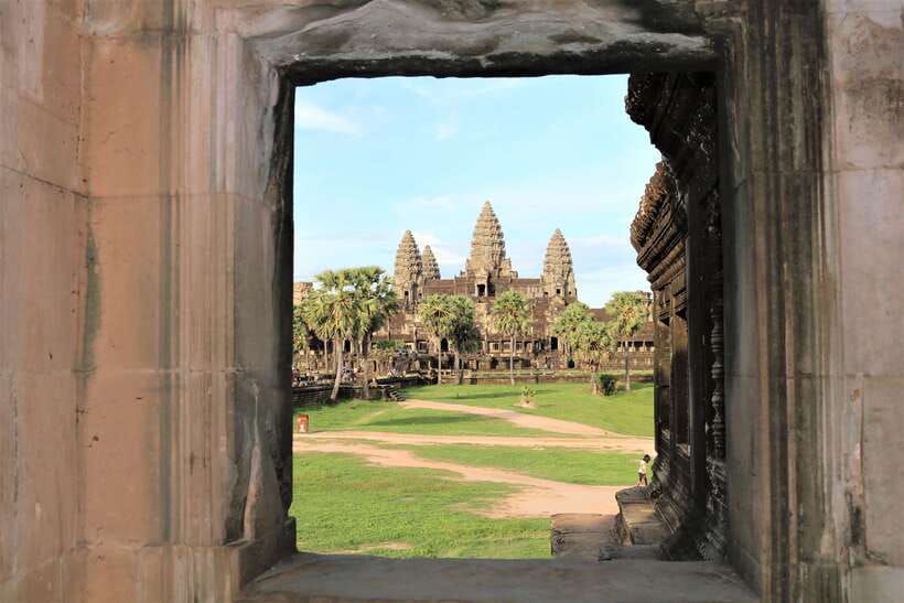 Siem Reap: Full-Day Temples w/ Private Transport - Angkor Thom and Bayon: where the faces take over