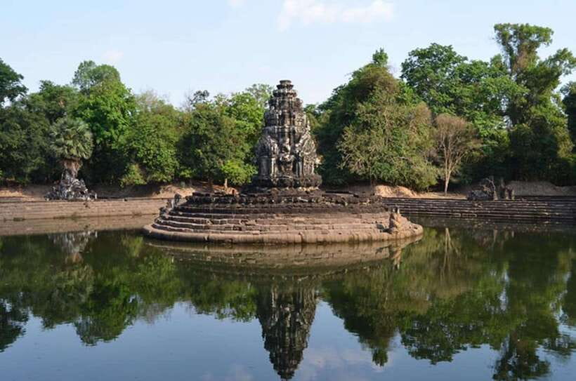 Siem Reap: Full-Day Tuk-Tuk Tour of Angkor Wat Temples - Banteay Kdei: balancing the lineup after the fan favorite