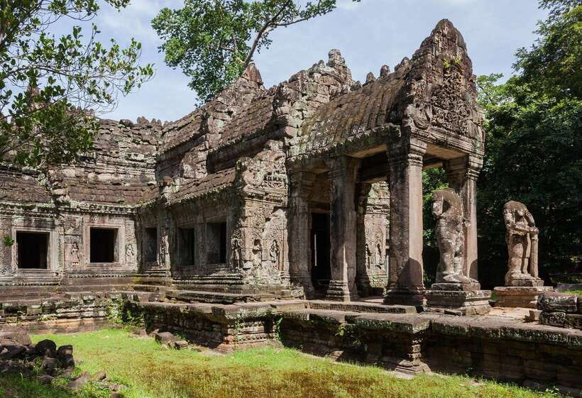 Siem Reap: Grand Circle Temples Tour With Private Tuk-Tuk - Angkor Wat sunrise point: where your morning is won