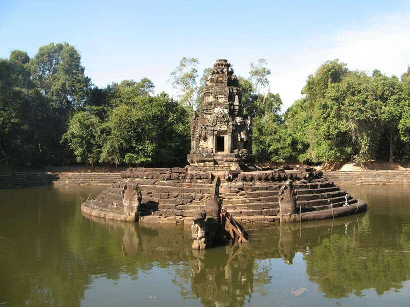 Siem Reap: Grand Circle Temples Tour With Private Tuk-Tuk - 4:30am pickup and temple-pass help before you even step in
