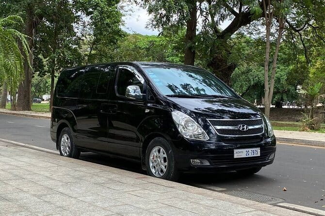 Siem Reap International Airport Shared Shuttle Bus Transfer - Group size: why a 40-person cap can help