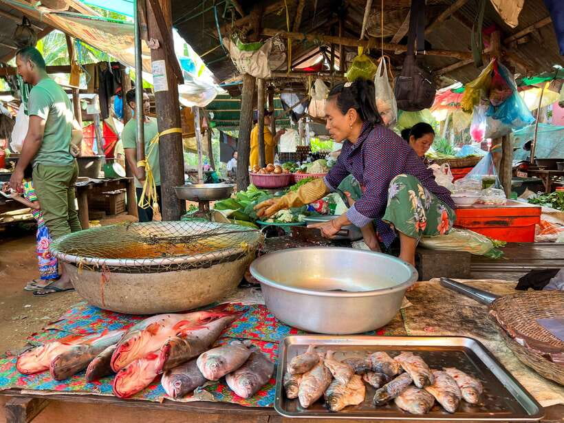 Siem Reap: Kampong Phluk and Tonle Sap Sunset Boat Cruise - Price and value: what $80 gets you in real terms