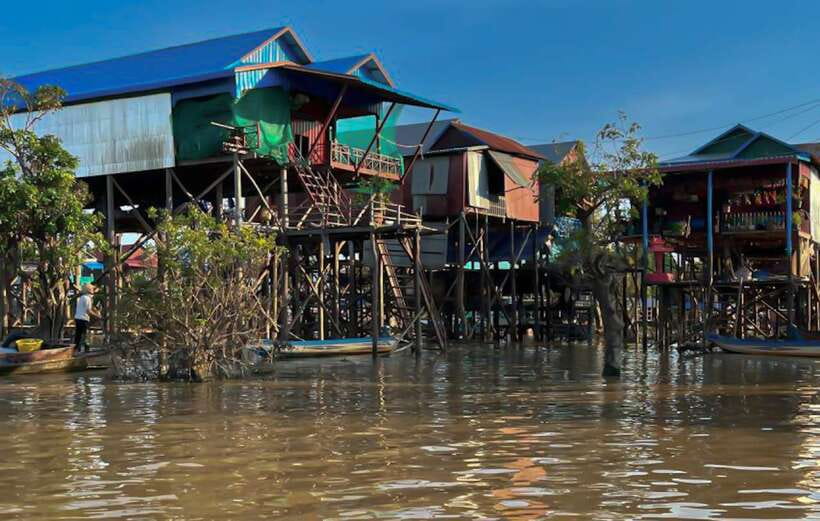 Siem Reap: Kampong Phluk Floating Village Tour with Boat - Kampong Phluk, the stilt village you understand in minutes